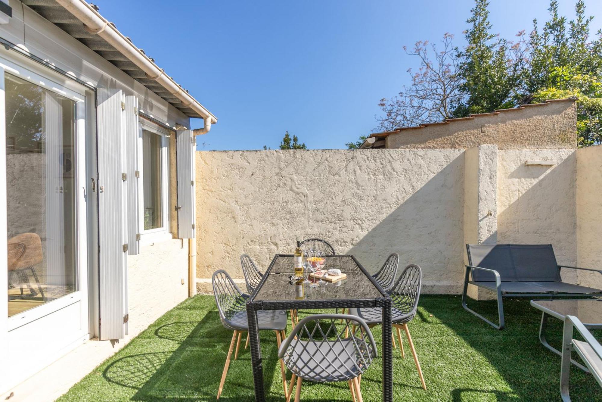 Le Patio - Spacieux T3 Avec Climatisation Et Jardin Privatif برجراك المظهر الخارجي الصورة