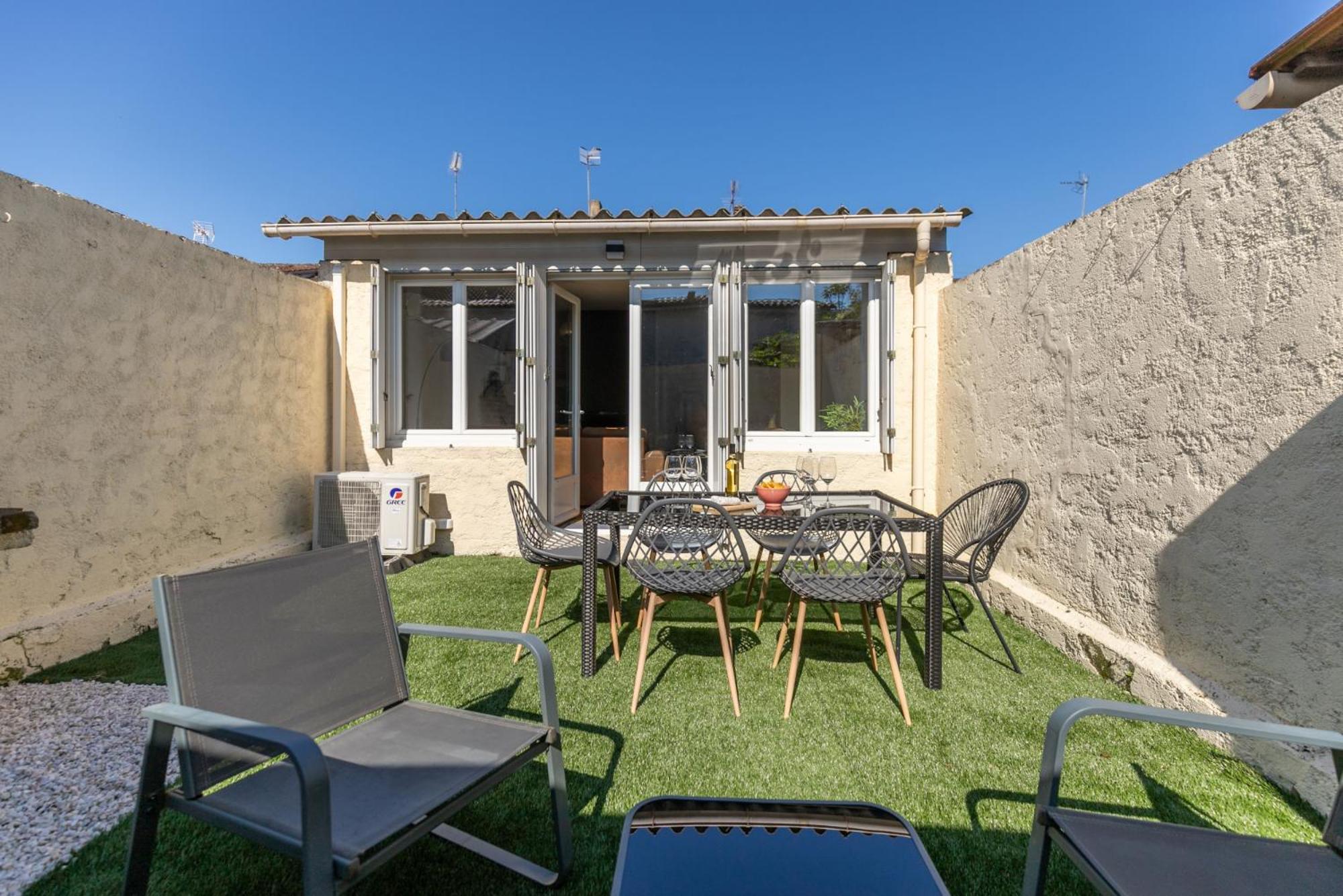 Le Patio - Spacieux T3 Avec Climatisation Et Jardin Privatif برجراك المظهر الخارجي الصورة