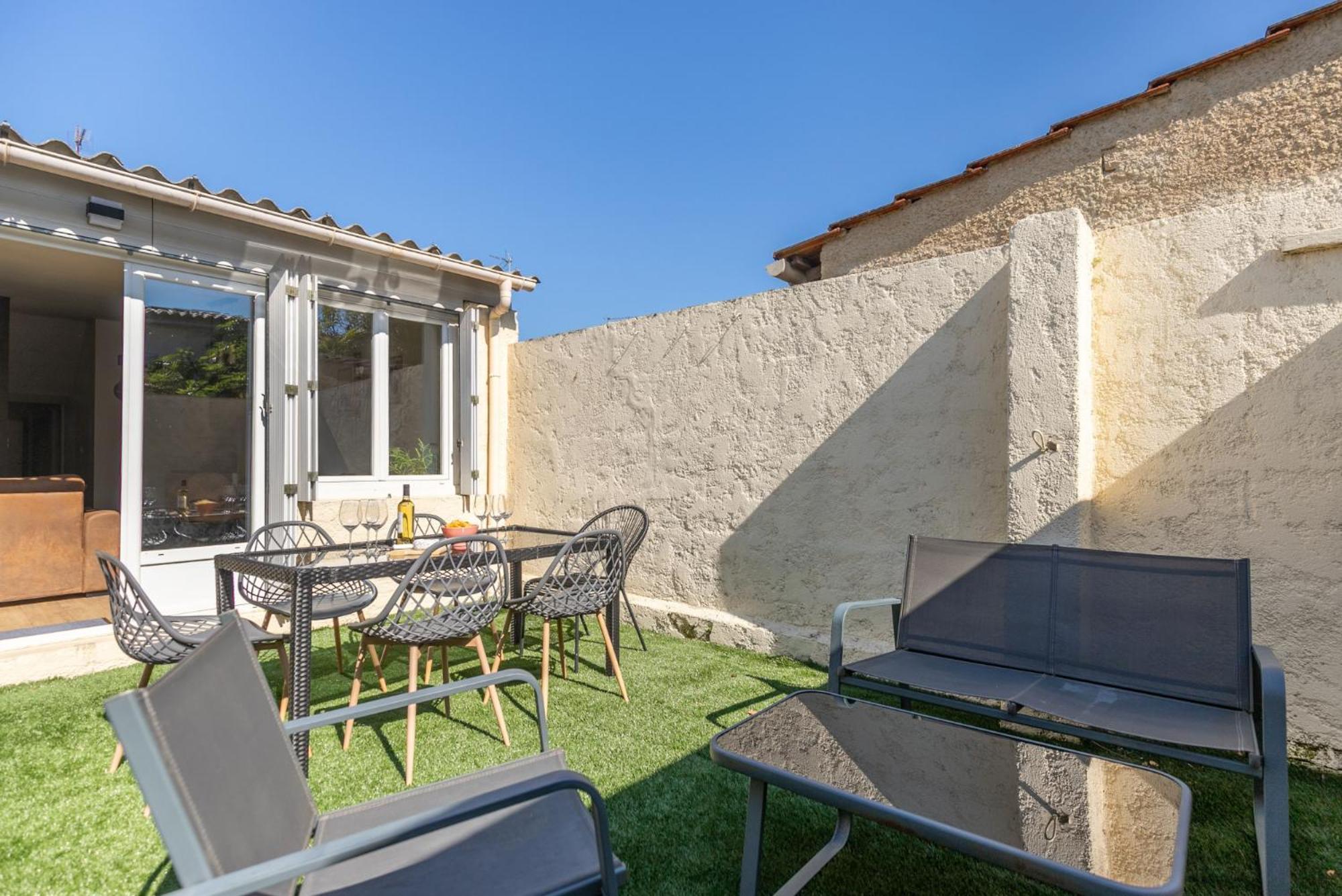 Le Patio - Spacieux T3 Avec Climatisation Et Jardin Privatif برجراك المظهر الخارجي الصورة