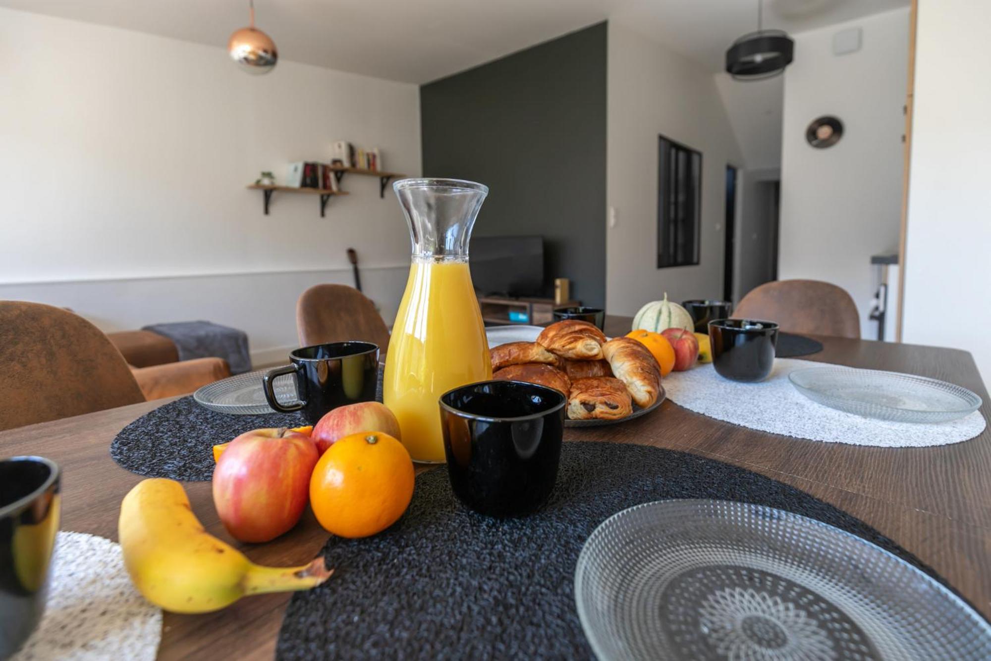 Le Patio - Spacieux T3 Avec Climatisation Et Jardin Privatif برجراك المظهر الخارجي الصورة